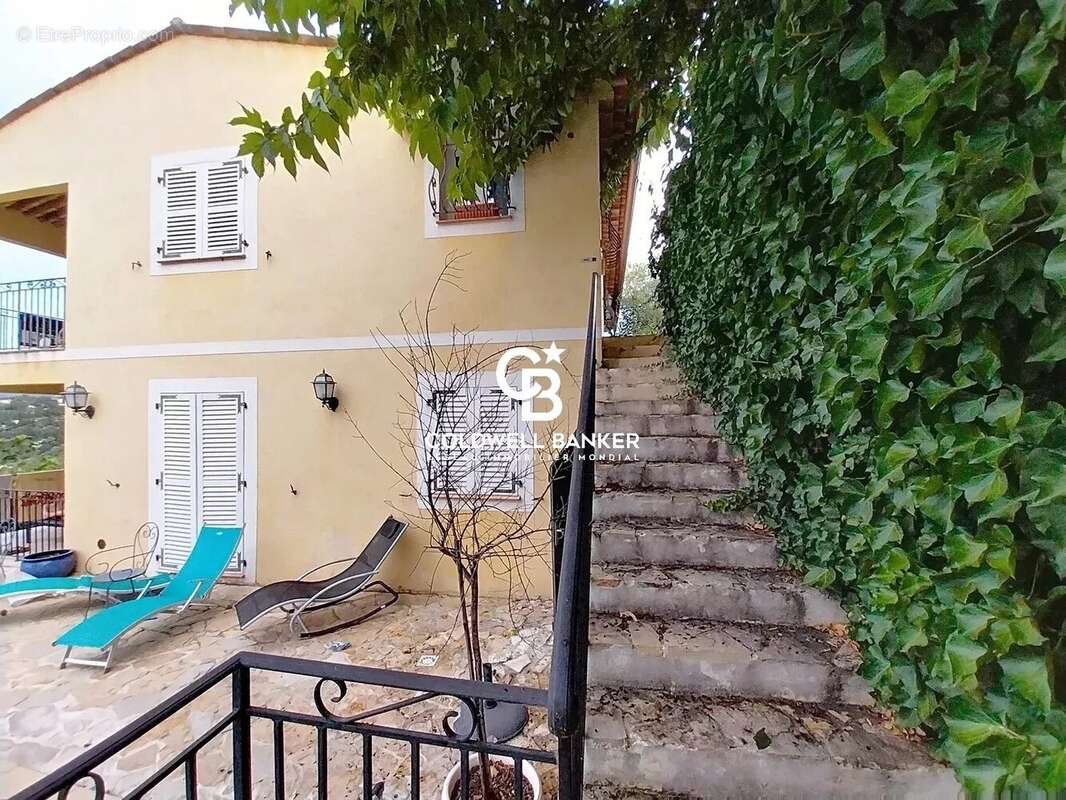 Appartement à MONTAUROUX