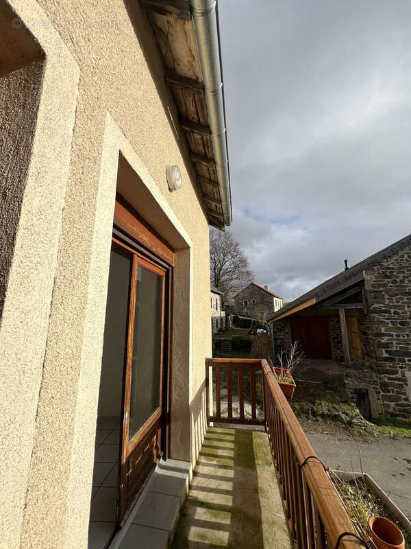 Maison à FREYCENET-LA-TOUR