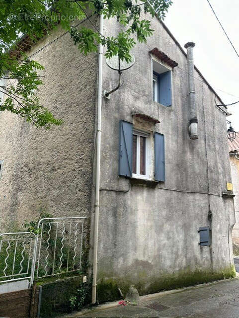 Maison à LA VACQUERIE-ET-SAINT-MARTIN-DE-CASTRIES