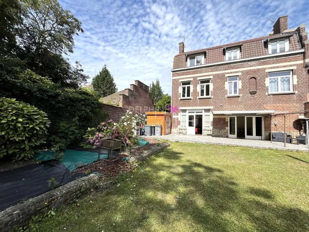 Maison à WAMBRECHIES