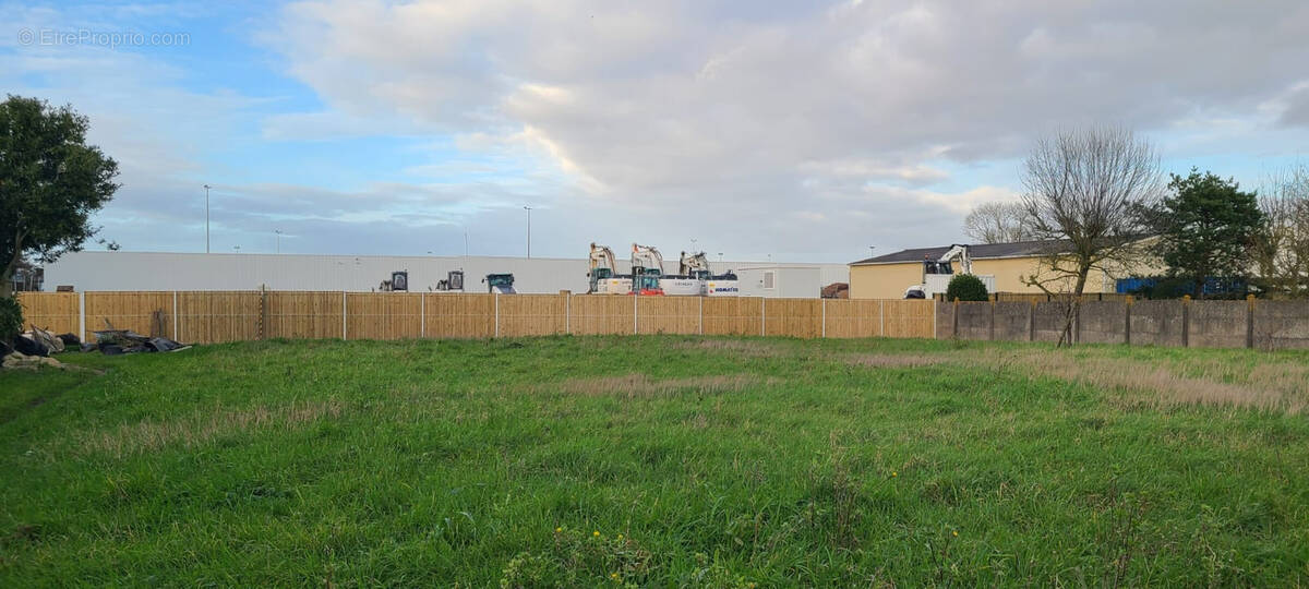 Terrain à SAINT-GEREON