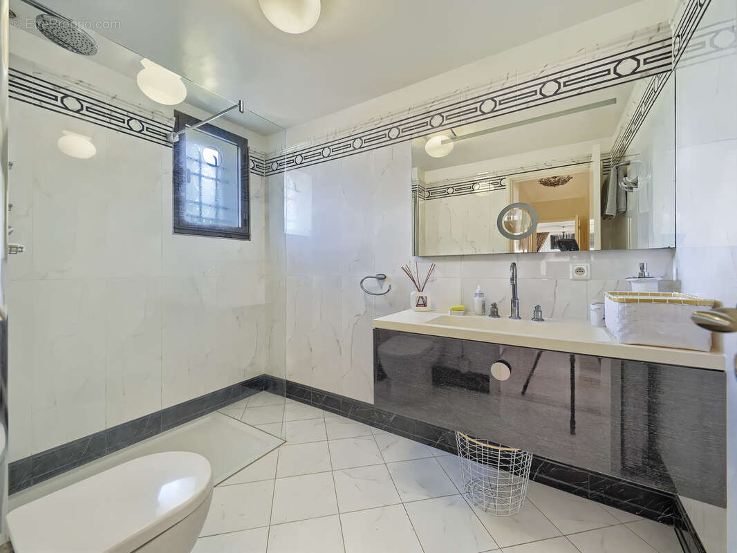 Maison à VILLENEUVE-LOUBET