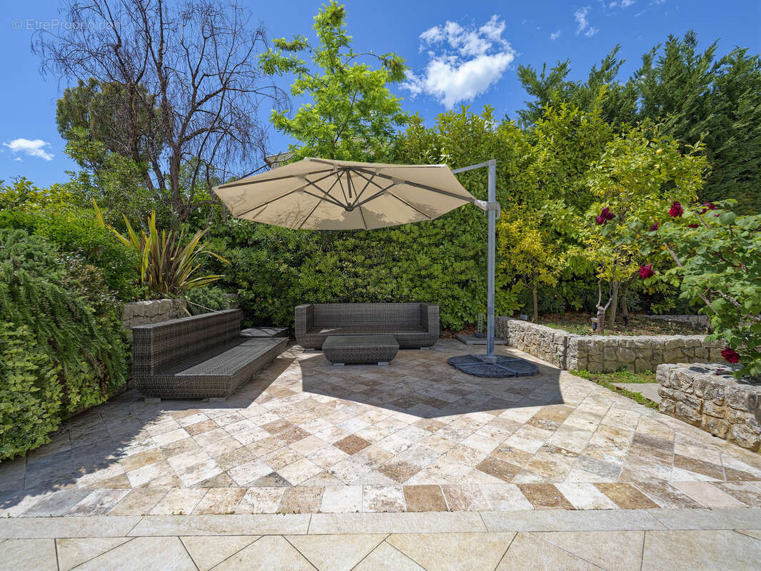 Maison à VILLENEUVE-LOUBET