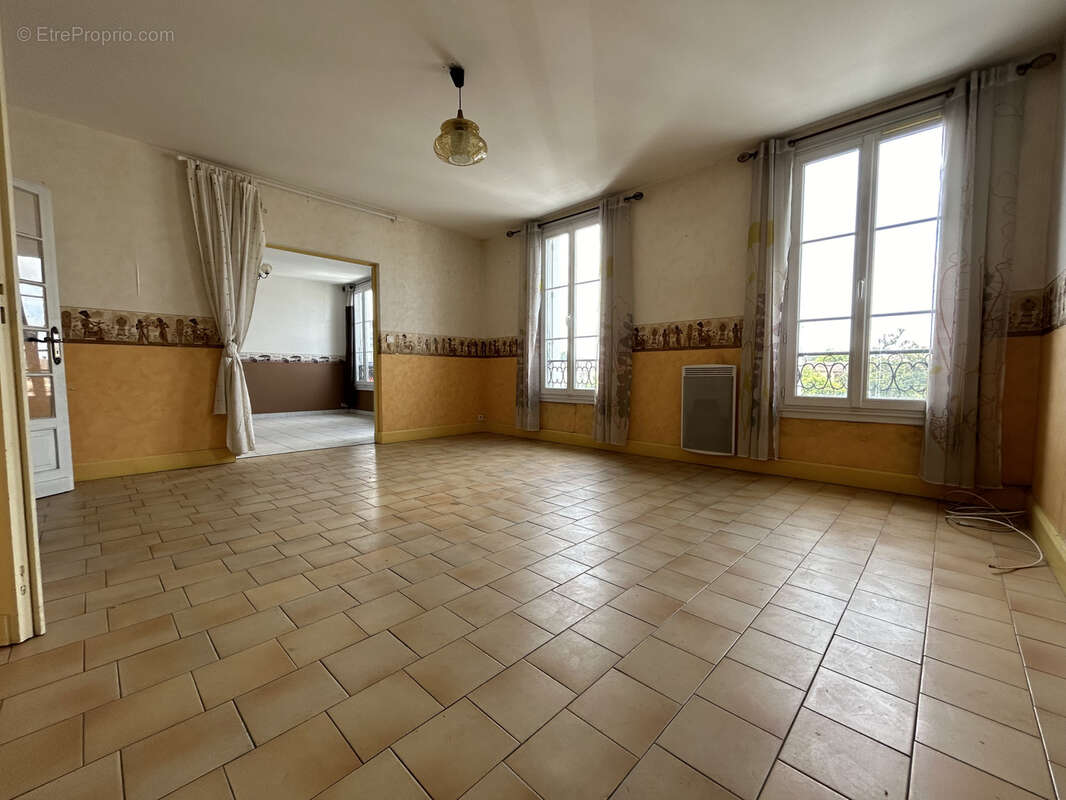 Appartement à GALGON