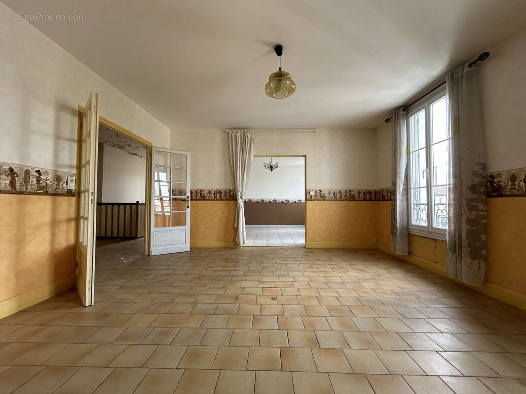 Appartement à GALGON