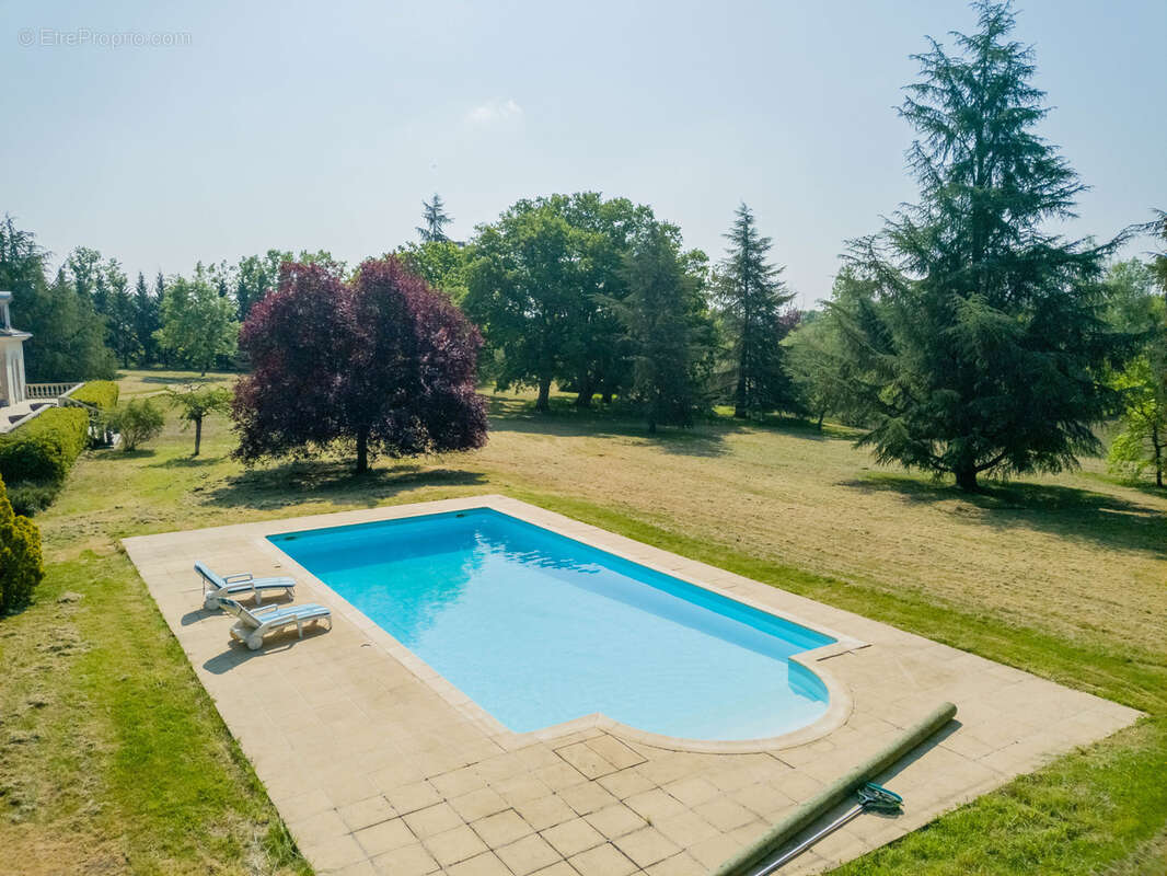 Maison à AZAY-LE-RIDEAU