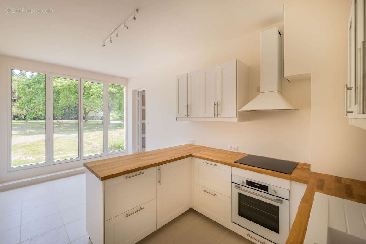 Maison à AZAY-LE-RIDEAU