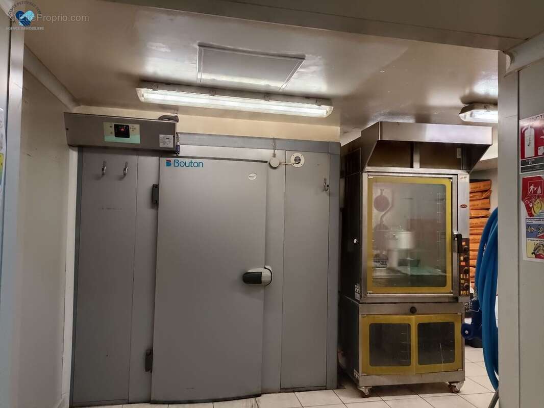 Commerce à PUYDANIEL