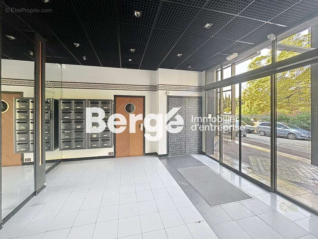 Commerce à LE CANNET