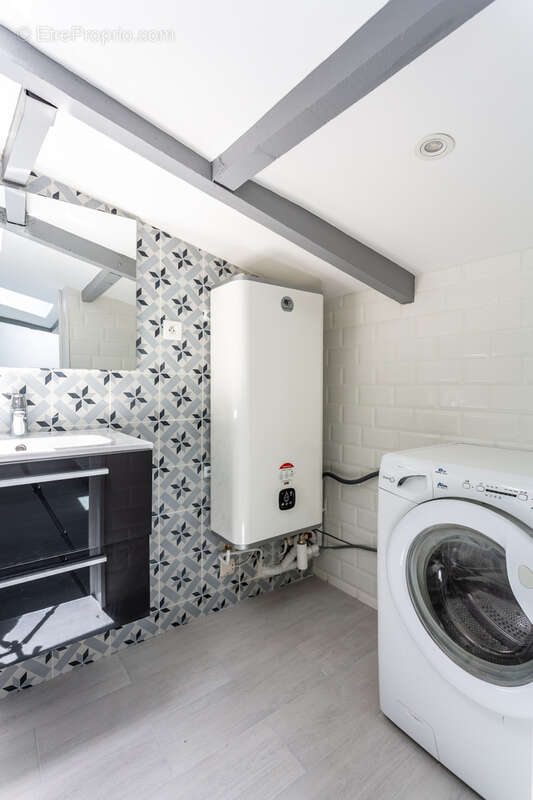 Appartement à PARIS-19E