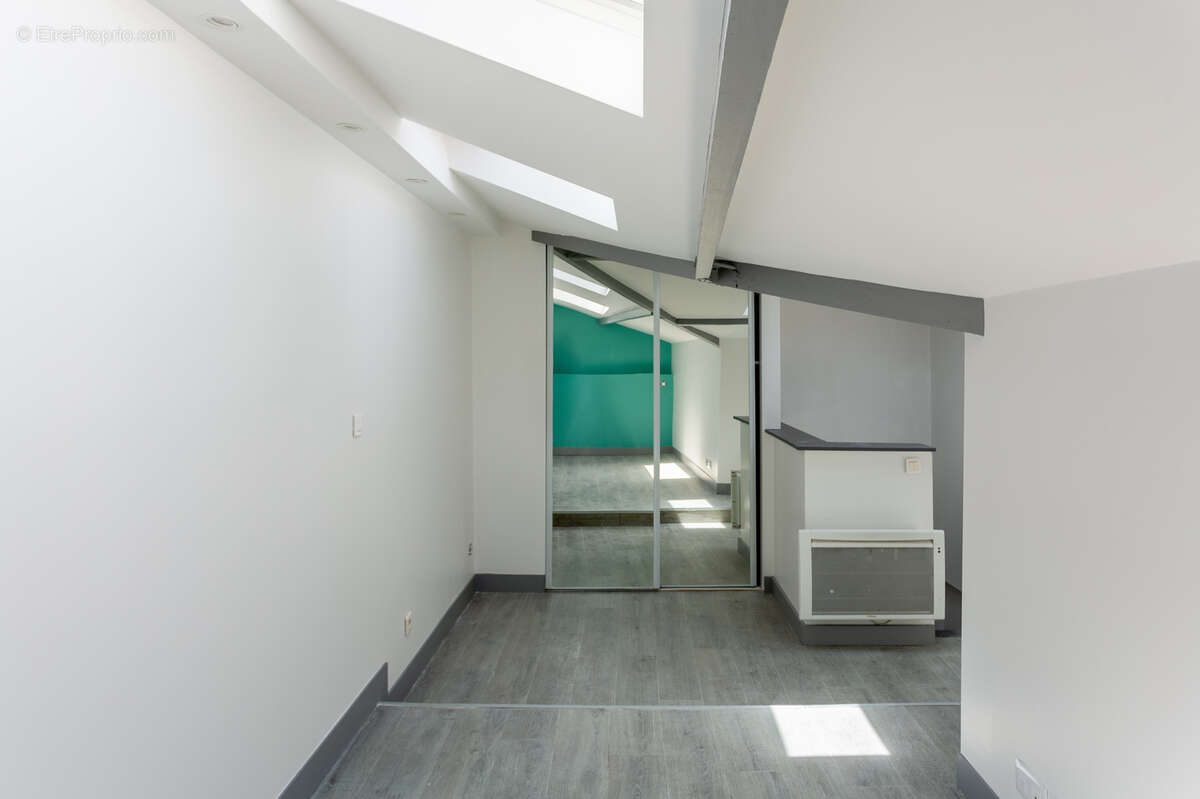 Appartement à PARIS-19E