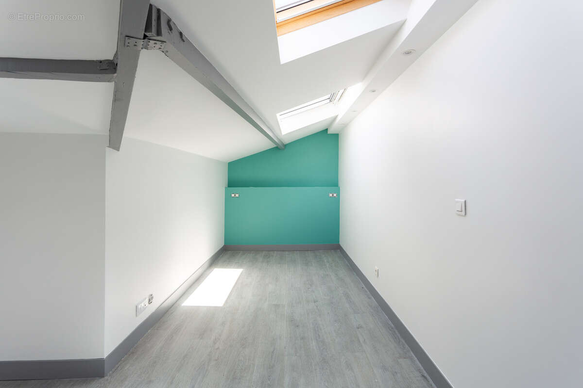 Appartement à PARIS-19E