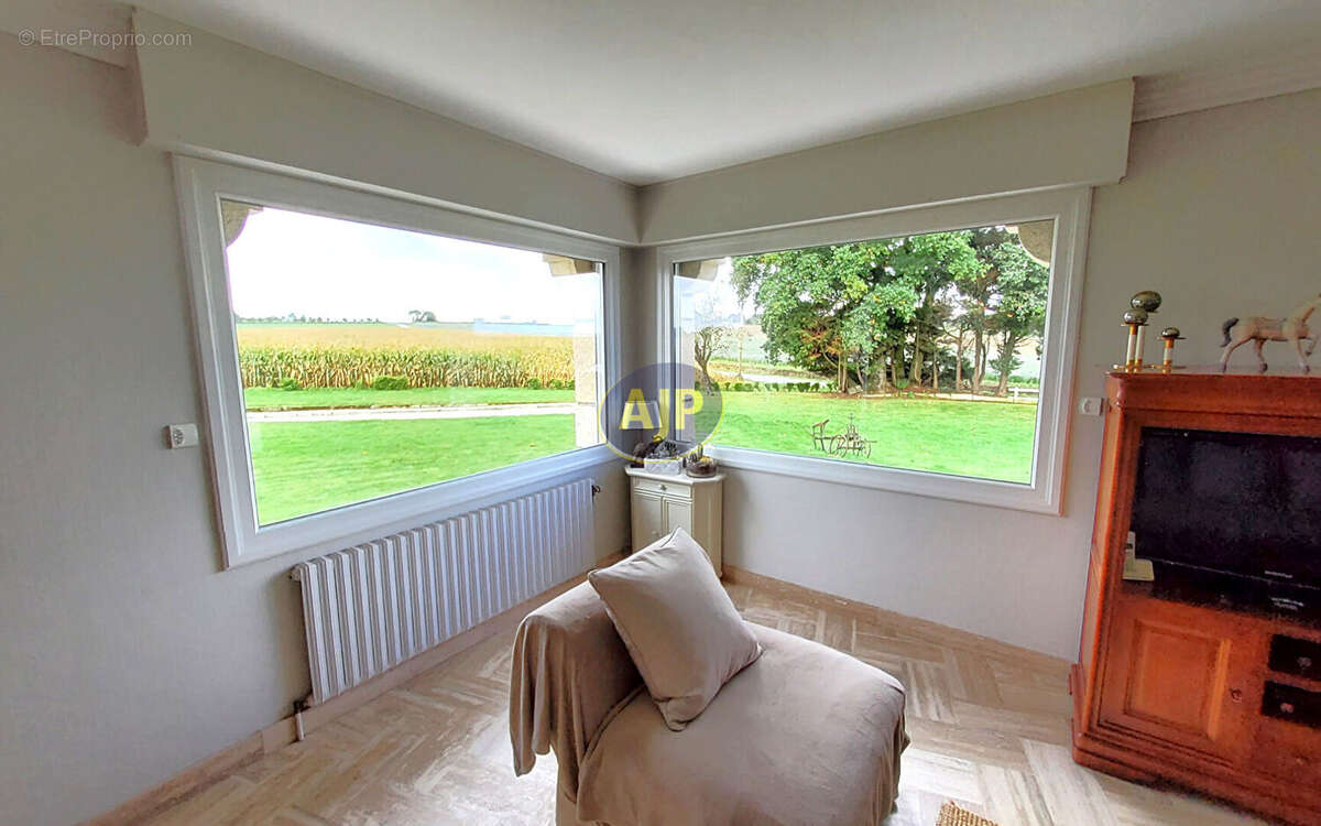 Maison à NOYAL-PONTIVY