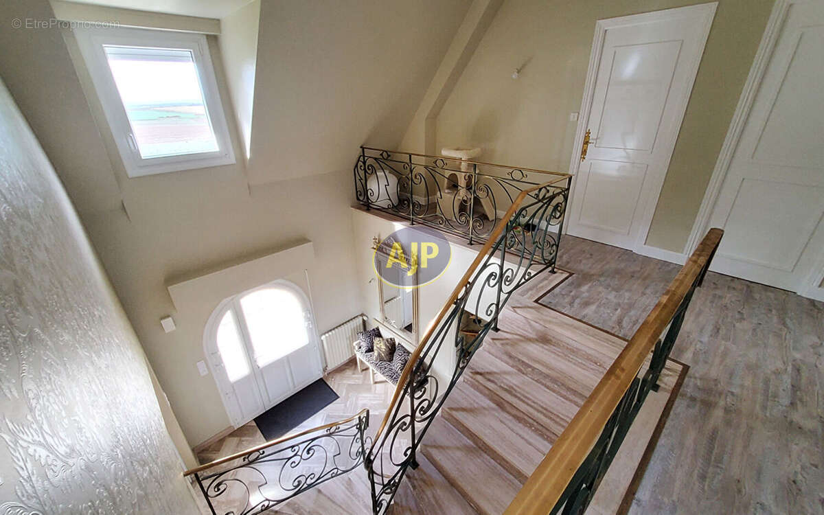 Maison à NOYAL-PONTIVY