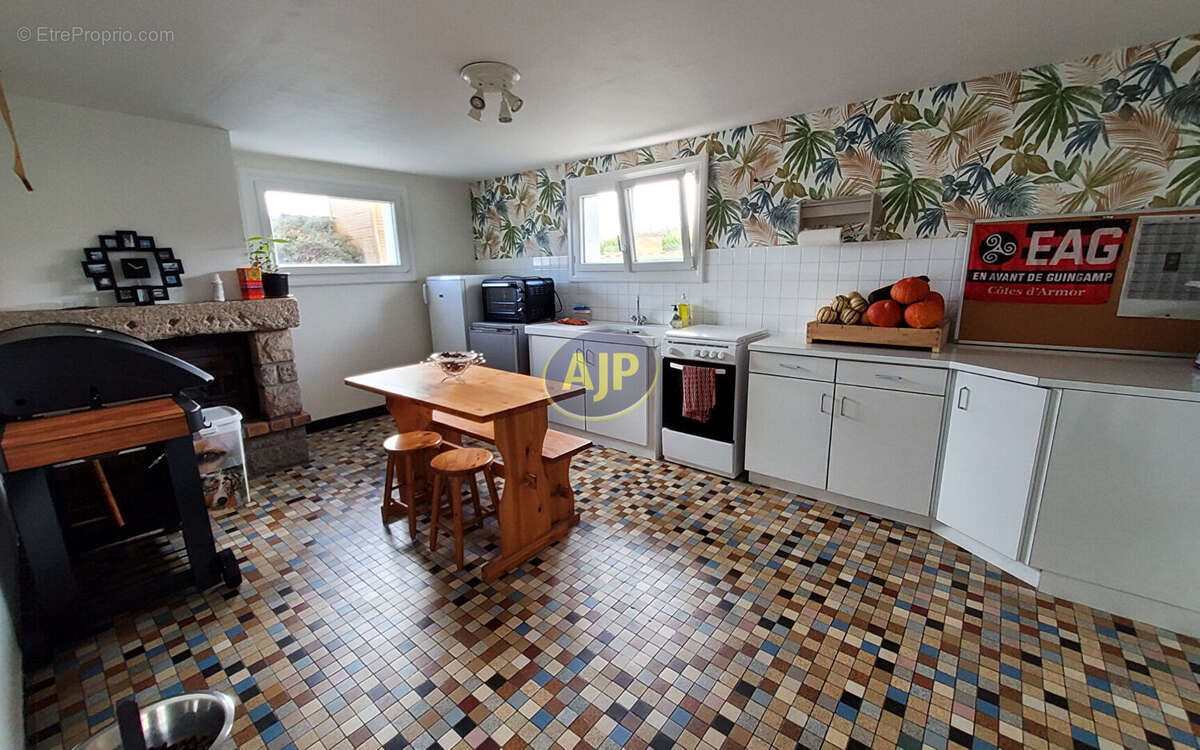 Maison à NOYAL-PONTIVY