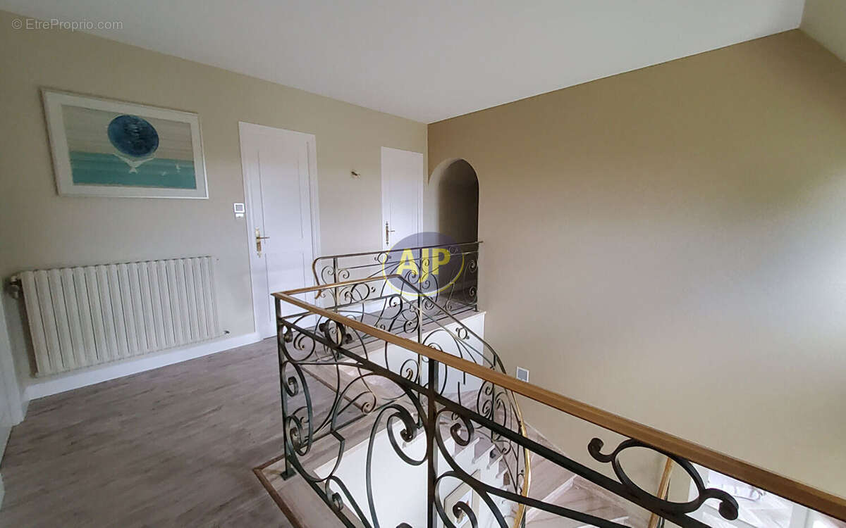 Maison à NOYAL-PONTIVY