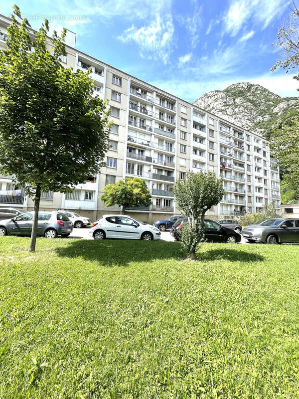 Appartement à SAINT-MARTIN-LE-VINOUX