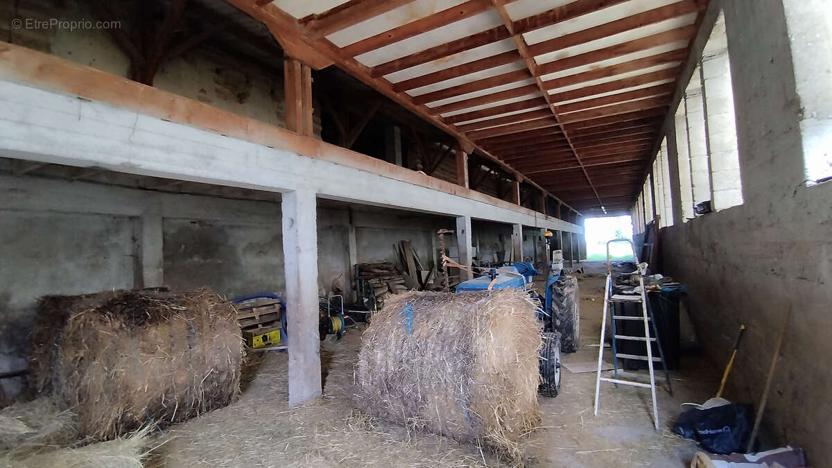 Maison à SAINT-VINCENT-DE-BOISSET