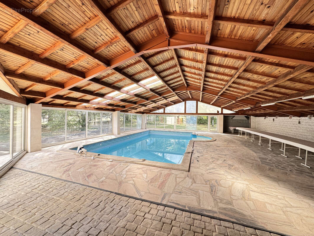 Maison à BARBEZIEUX-SAINT-HILAIRE