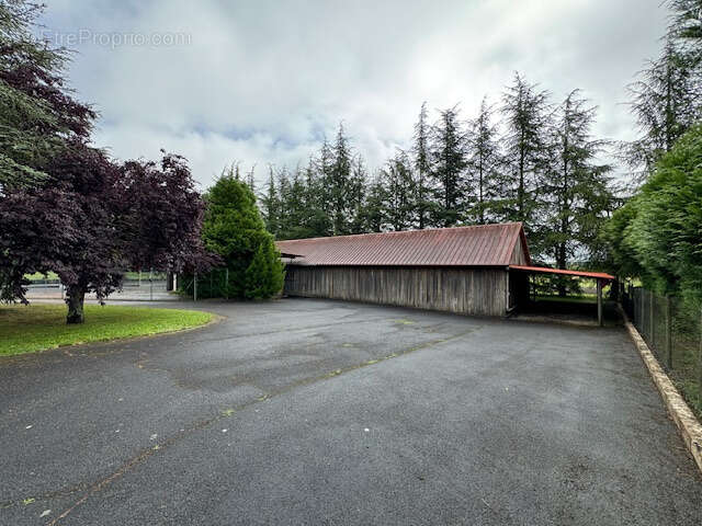 Maison à BARBEZIEUX-SAINT-HILAIRE