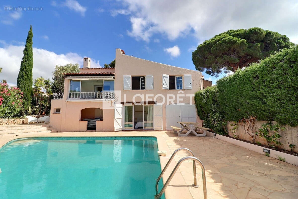 Maison à SAINT-RAPHAEL