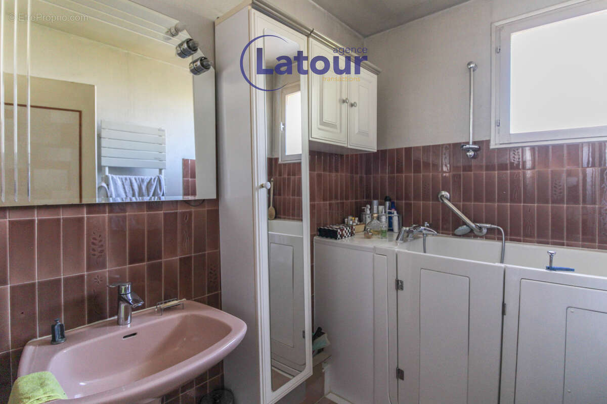 Maison à SAINT-LUBIN-DES-JONCHERETS