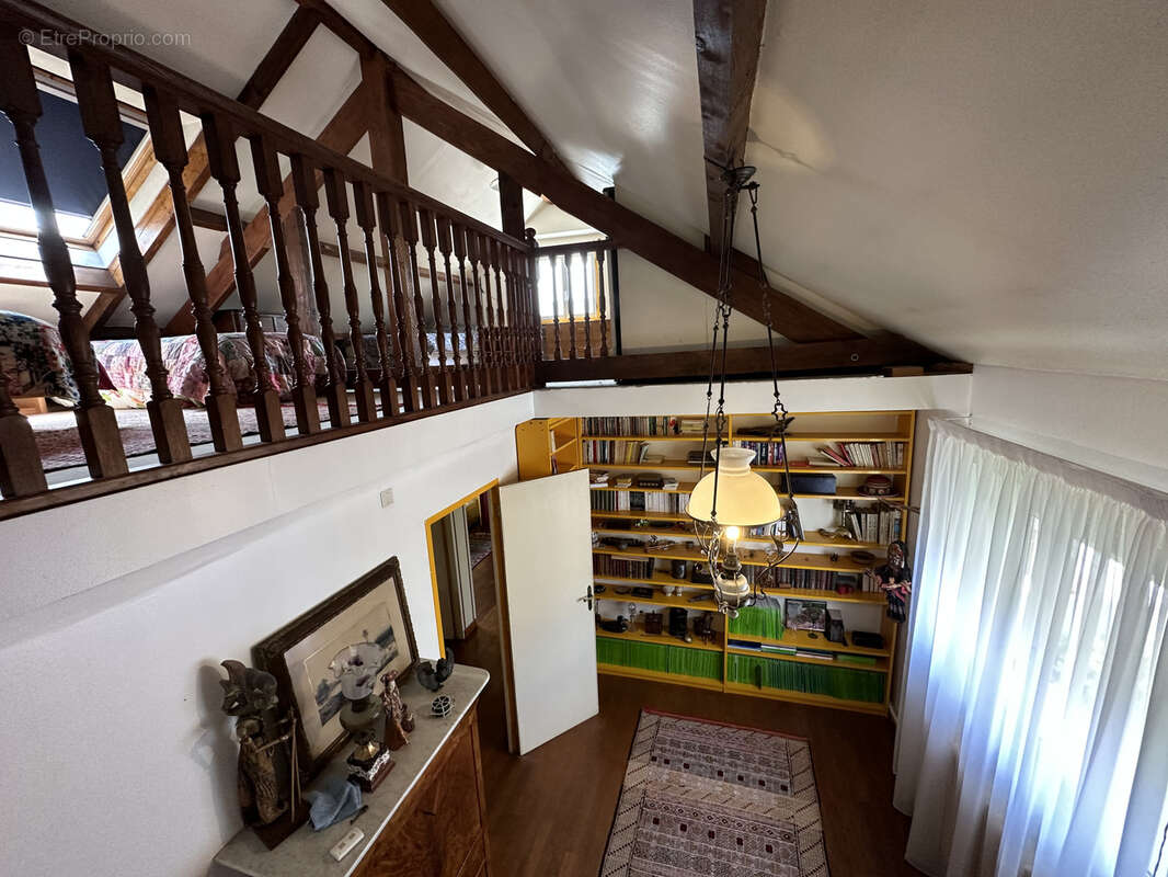 Maison à BURES-SUR-YVETTE