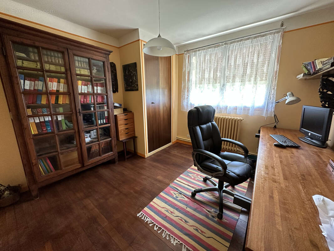 Maison à BURES-SUR-YVETTE