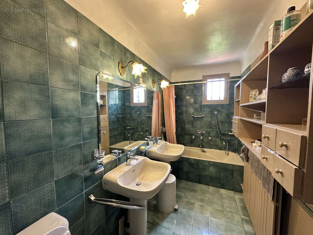 Maison à BURES-SUR-YVETTE