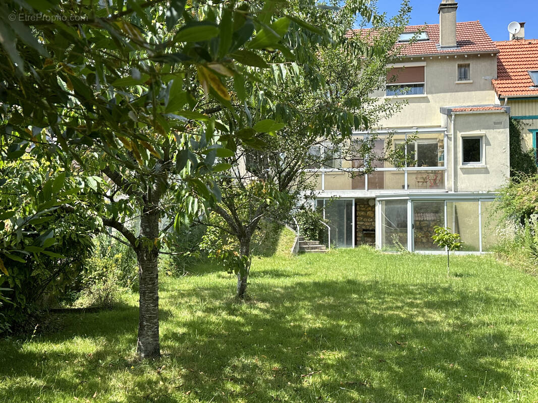 Maison à BURES-SUR-YVETTE