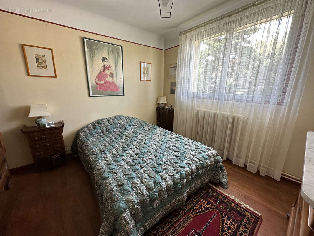 Maison à BURES-SUR-YVETTE