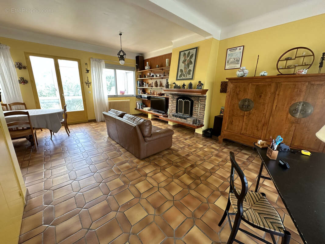 Maison à BURES-SUR-YVETTE