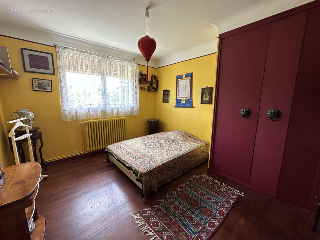 Maison à BURES-SUR-YVETTE