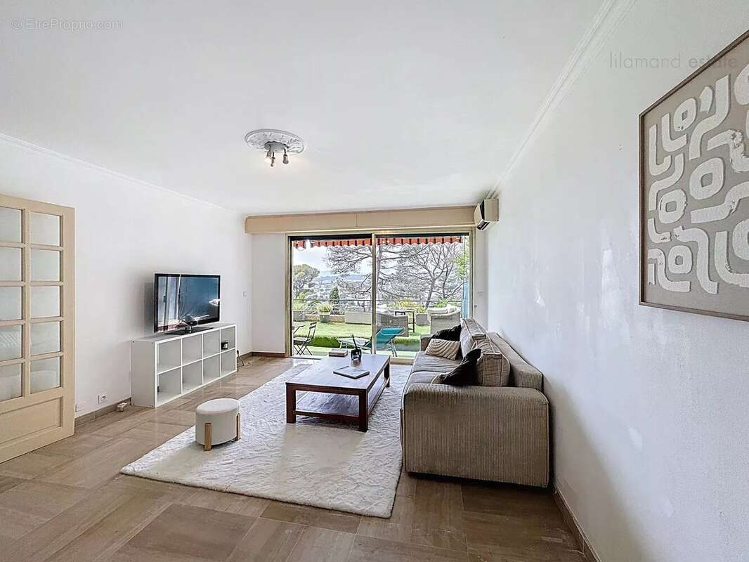 Appartement à LE CANNET