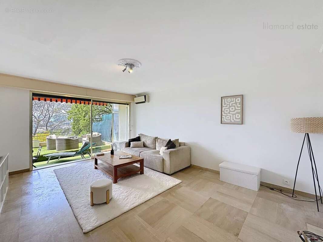 Appartement à LE CANNET