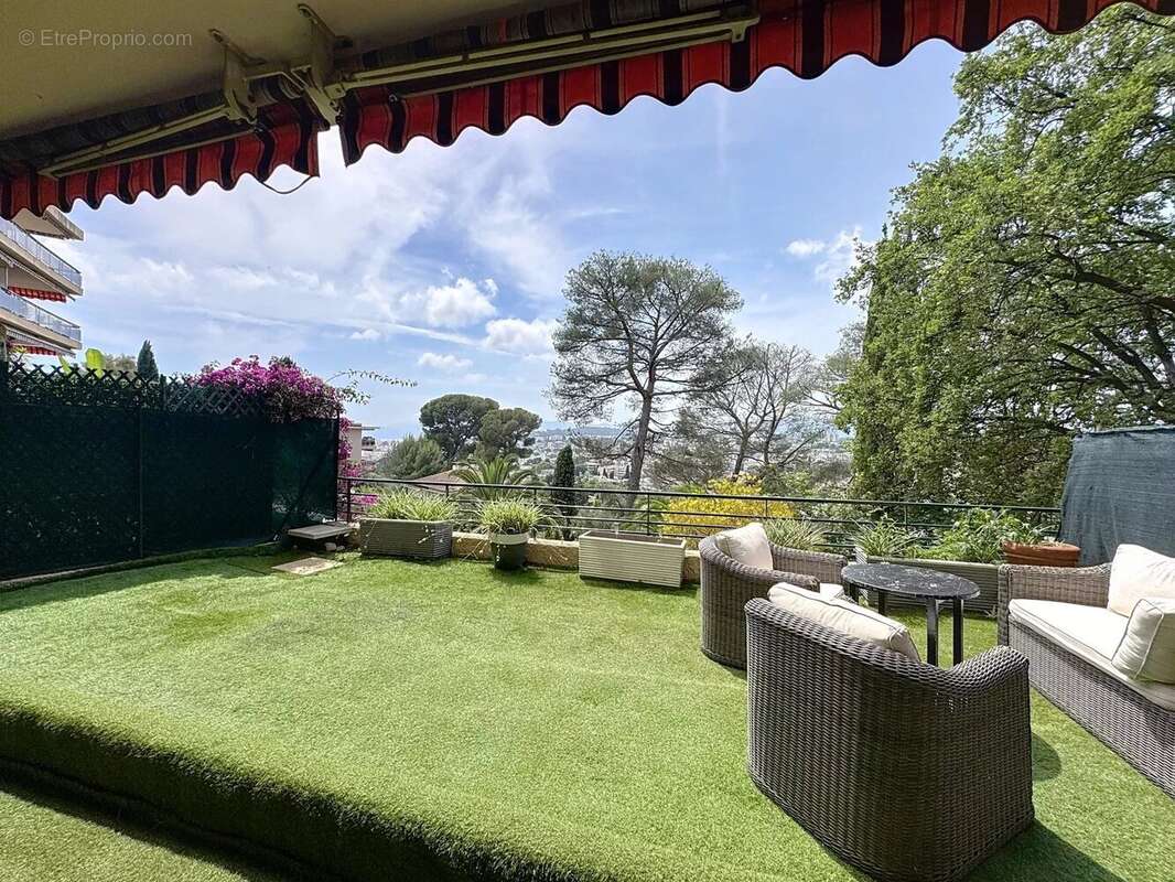 Appartement à LE CANNET