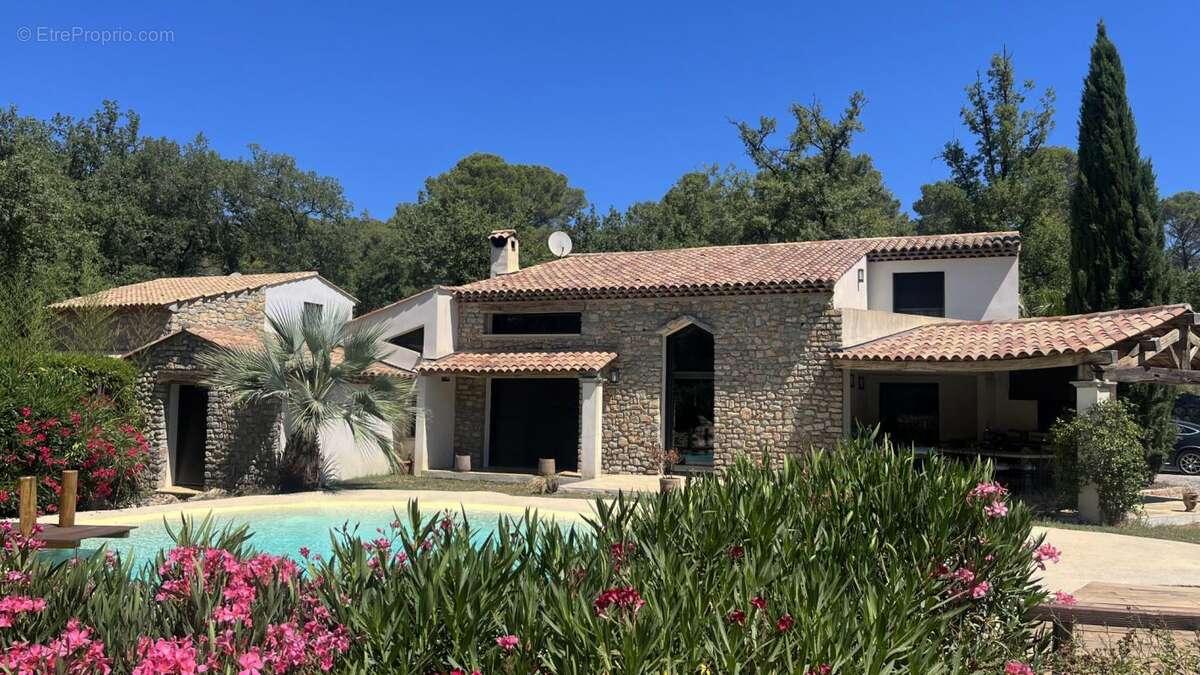 Maison à DRAGUIGNAN