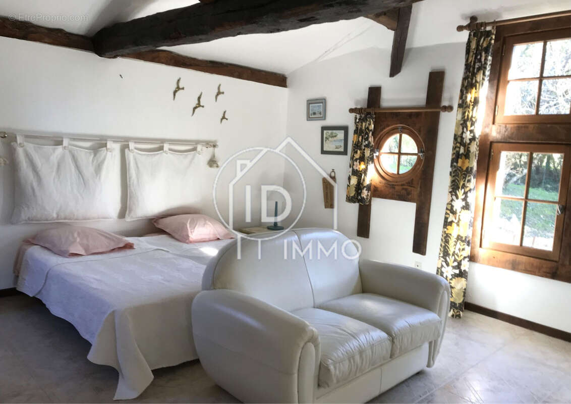 Maison à SAINT-LAURENT-DES-HOMMES