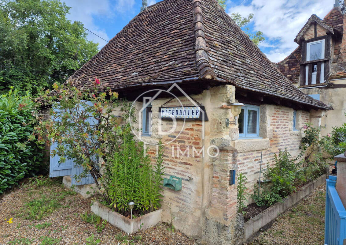 Maison à SAINT-LAURENT-DES-HOMMES