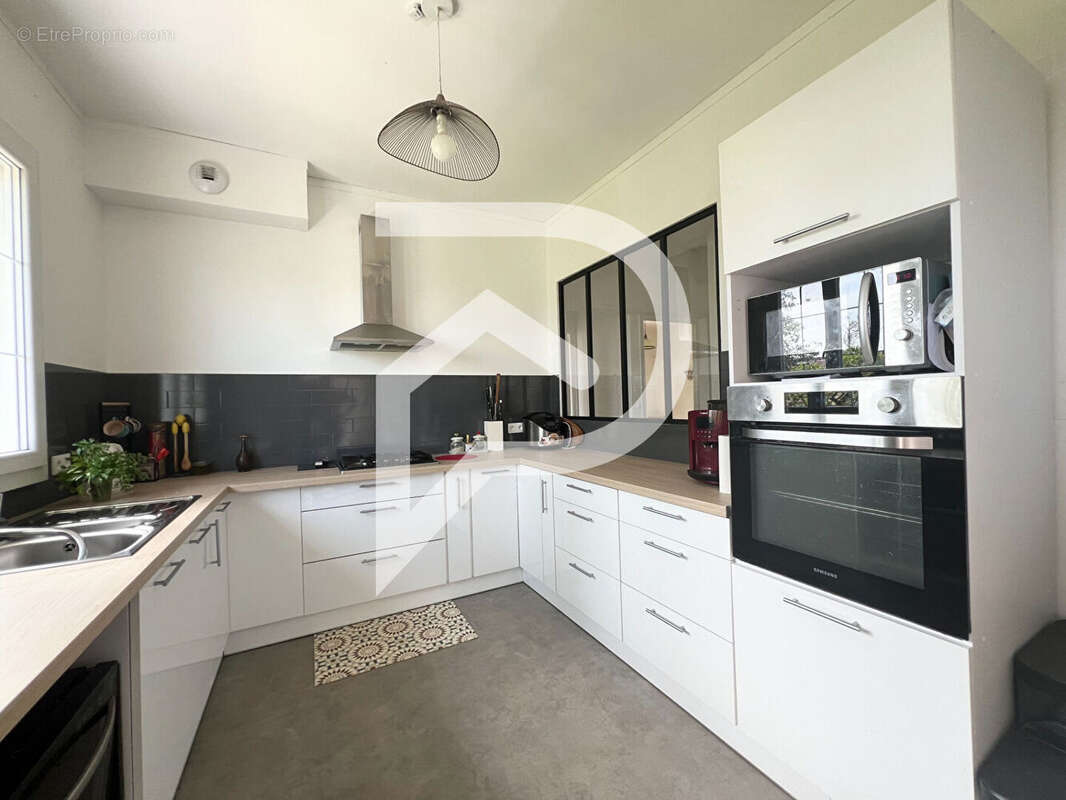 Maison à SAINT-GERMAIN-LA-POTERIE