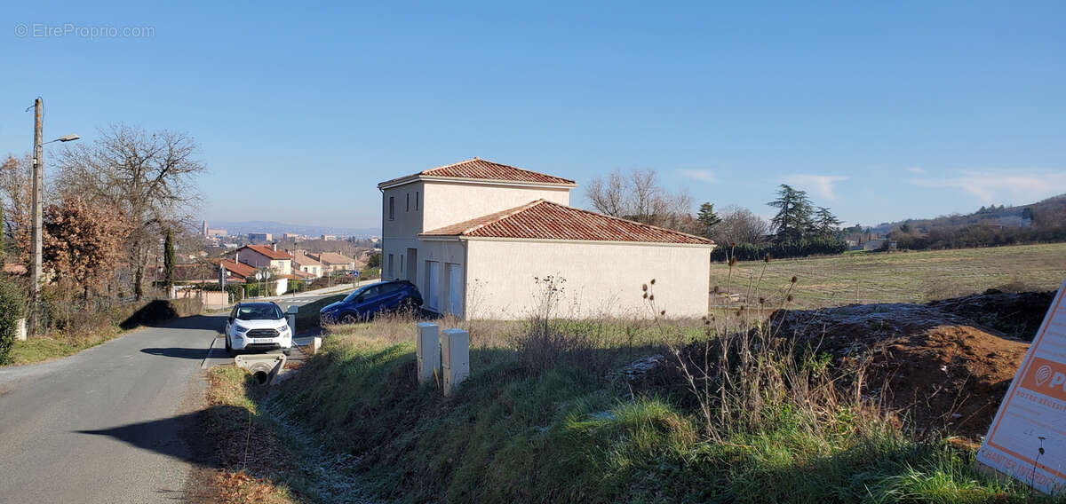 Terrain à LE SEQUESTRE