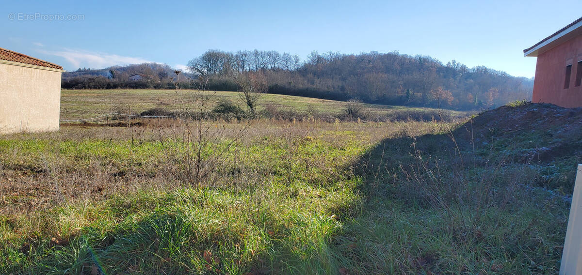Terrain à LE SEQUESTRE