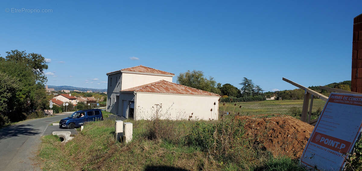 Terrain à LE SEQUESTRE