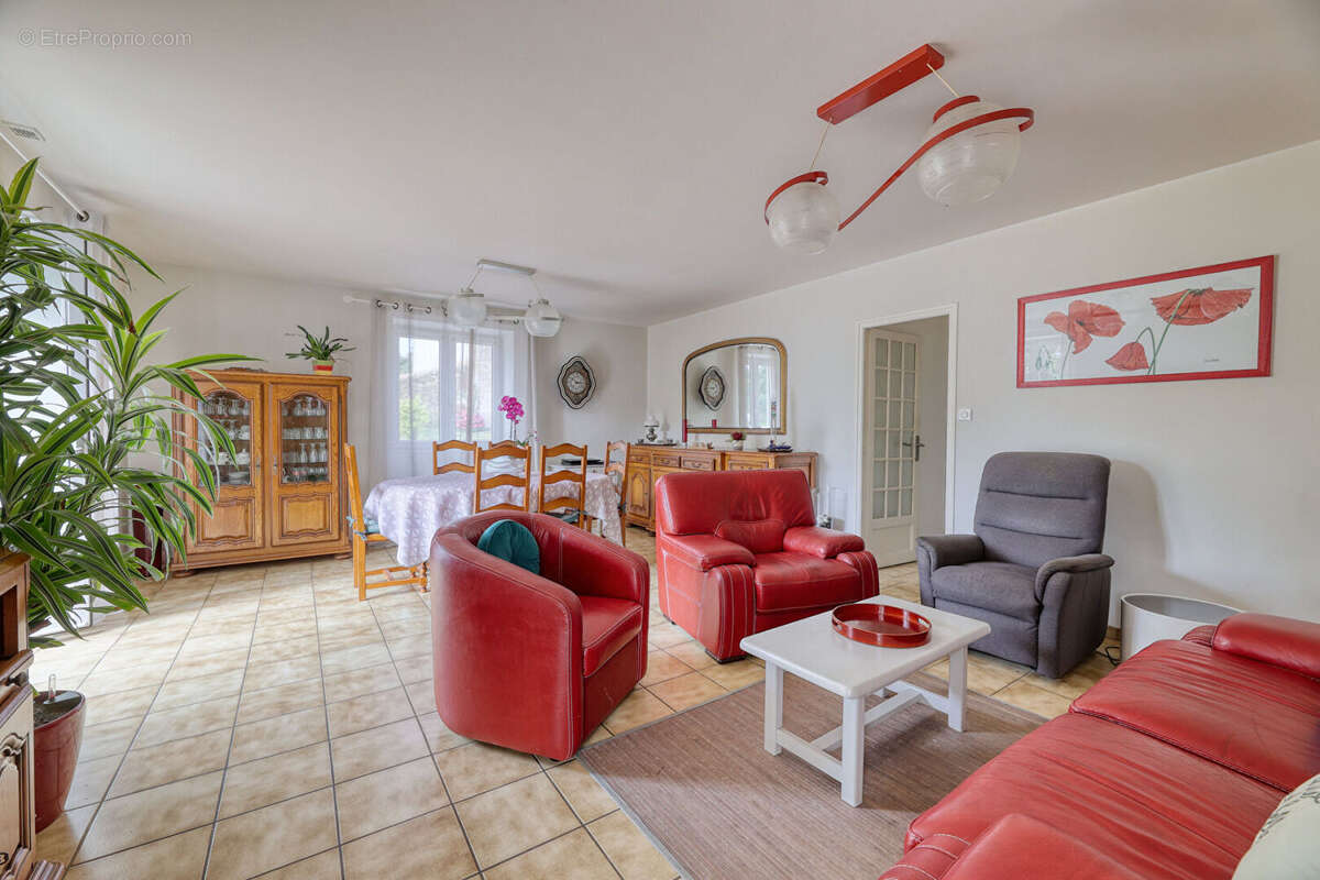 Maison à ROCHESERVIERE