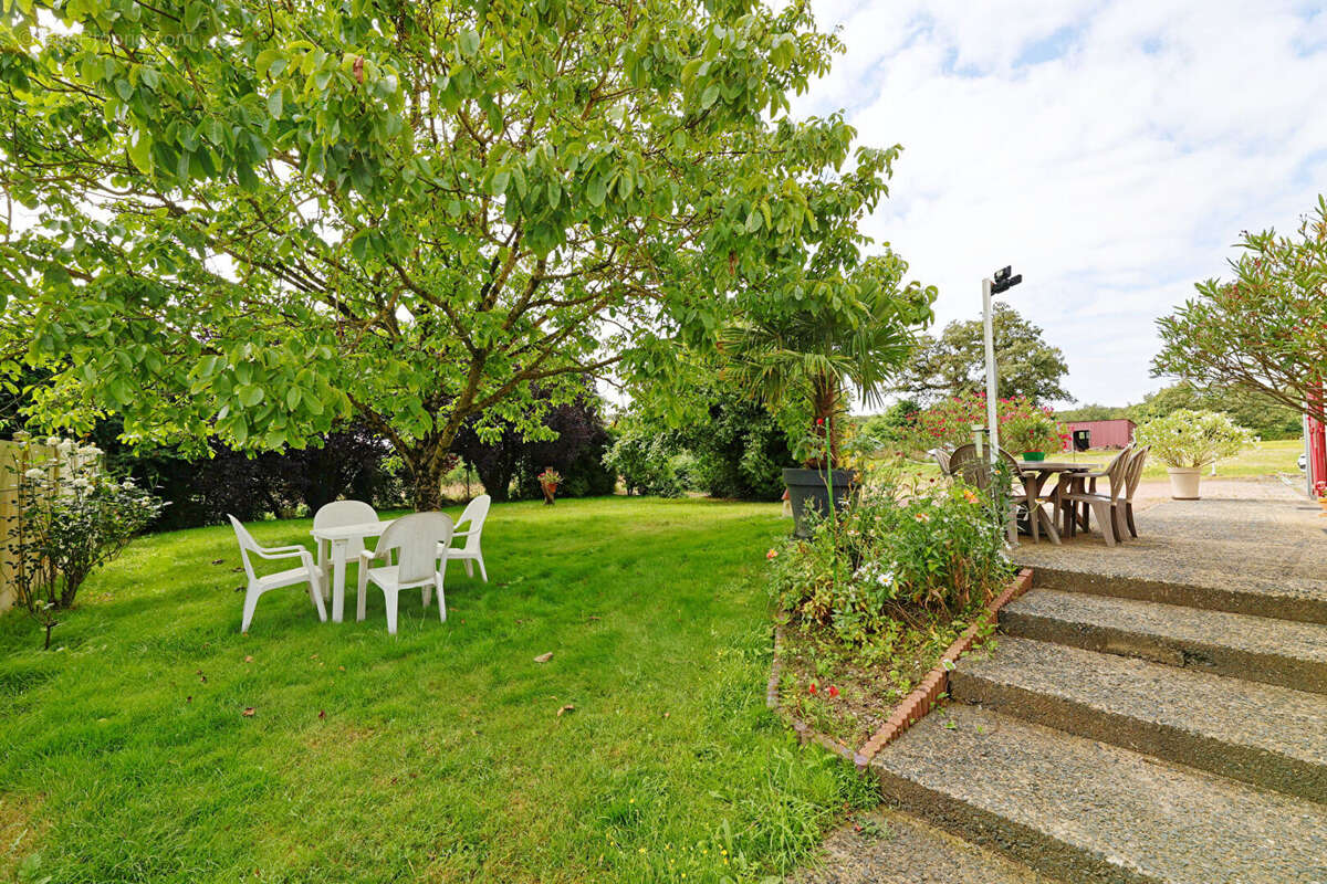 Maison à ROCHESERVIERE