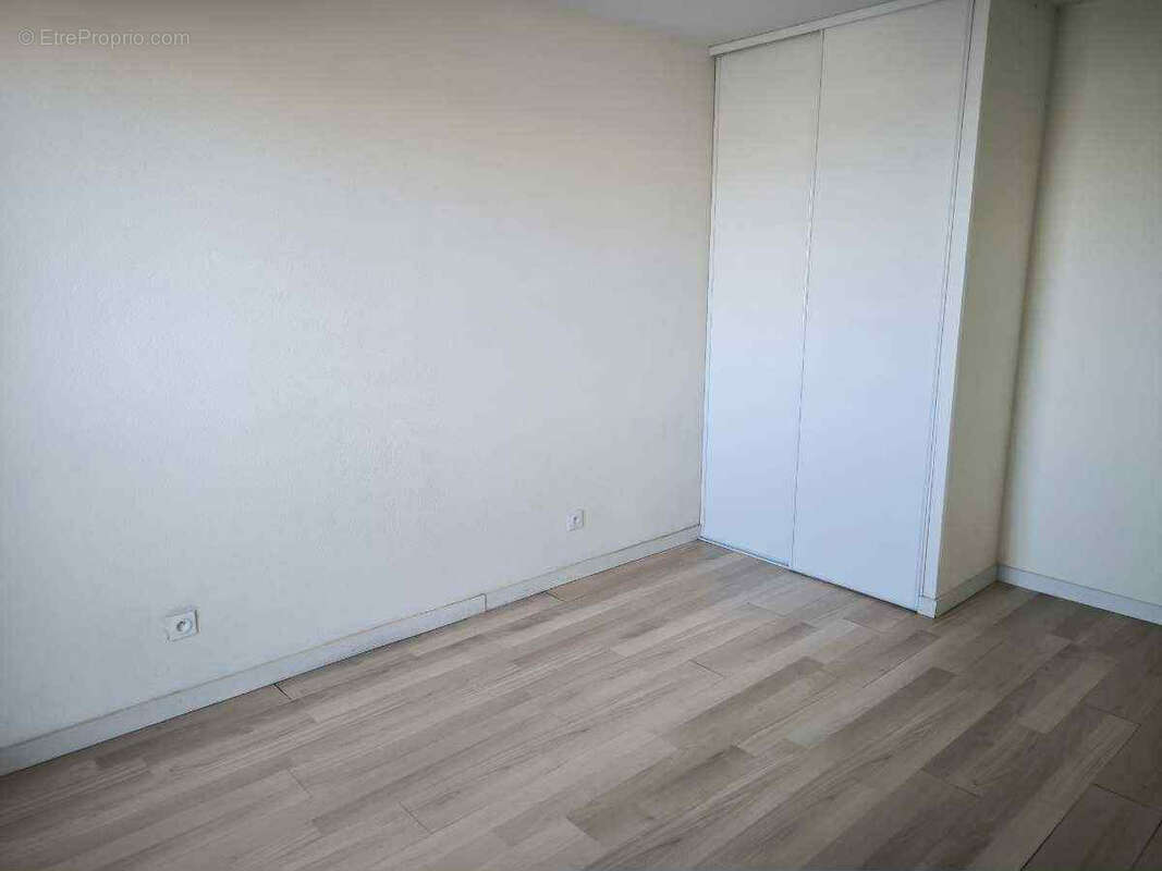 Appartement à VILLENAVE-D&#039;ORNON