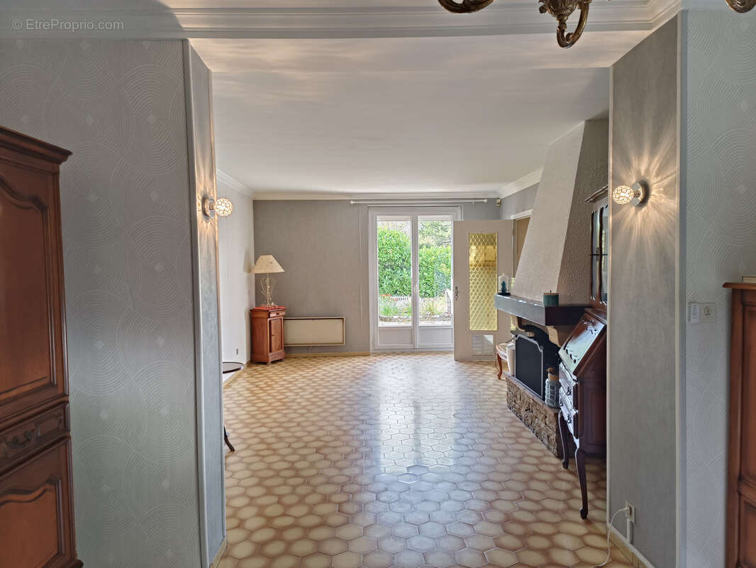 Maison à LE PEAGE-DE-ROUSSILLON