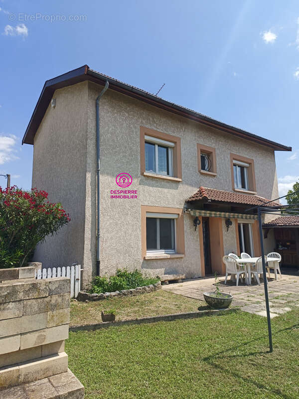 Maison à LE PEAGE-DE-ROUSSILLON