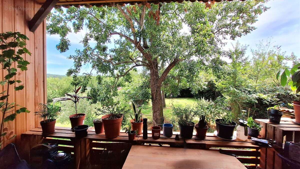 apparetement balcony - Maison à LOUBERSAN