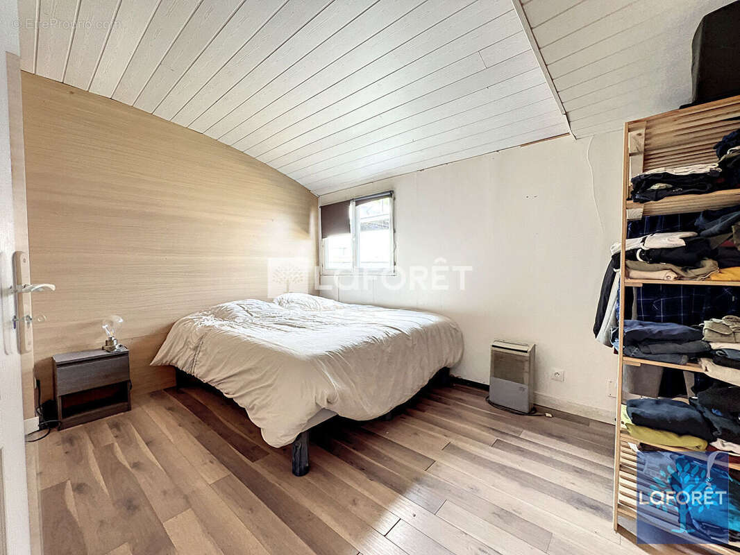 Maison à VIGNEUX-SUR-SEINE